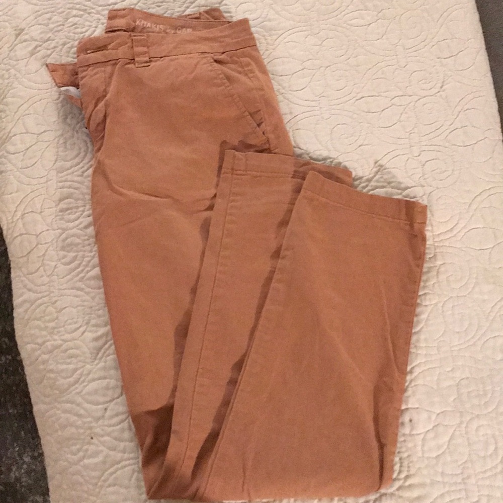 Gap khakis